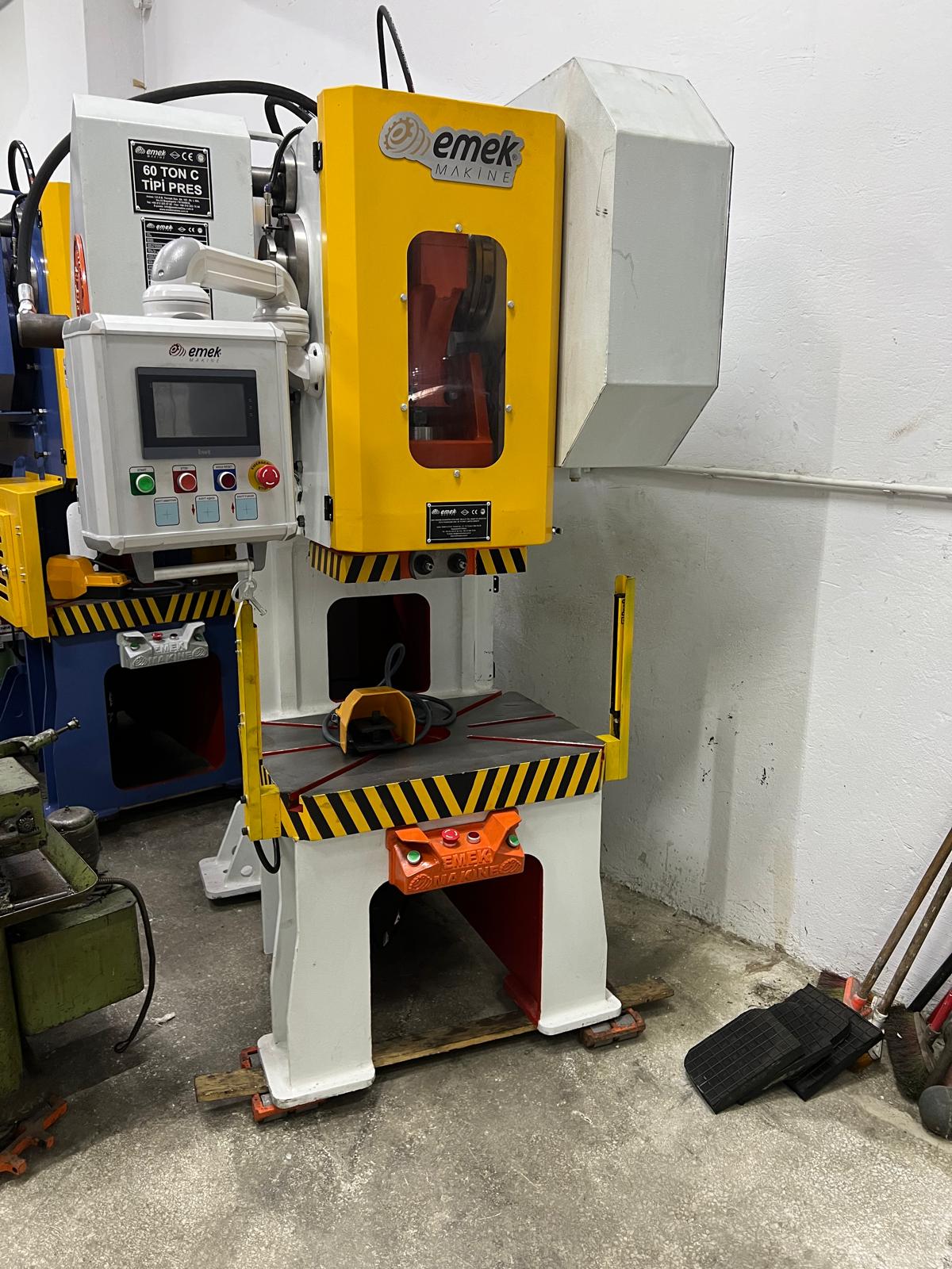 Emek Makine 60 Ton C Tipi Pres